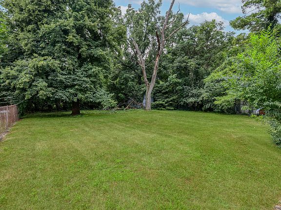 4th image of 16338 New Ave