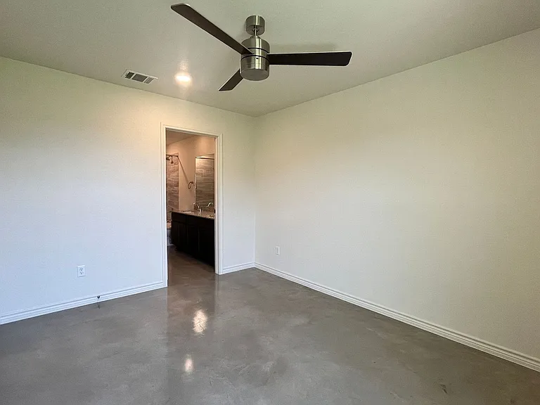 1269 Lehmann Dr #A/B — Photo 9