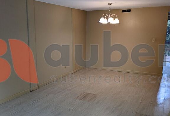 2nd image of 19 Tunnel Blvd APT 5