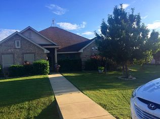 429 Green Meadow Dr, Boyd, TX 76023