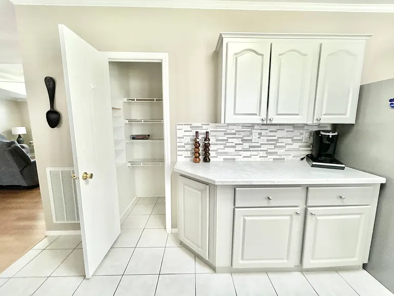 5492 Crane Feather Dr — Photo 16