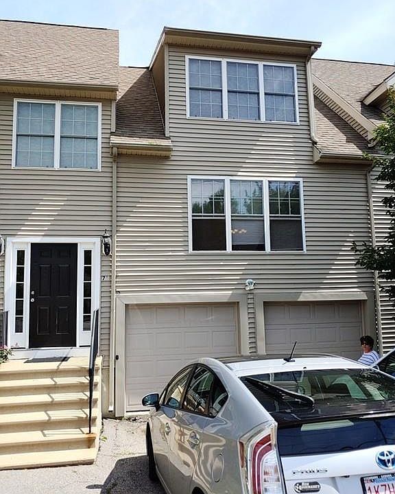 2nd image of 7 Ludlow St #B