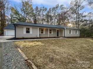 8213 Appaloosa Ln, Charlotte, NC 28215