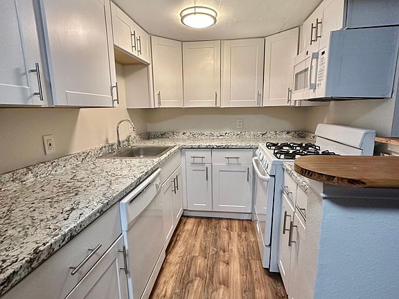 4th image of 5011 San Jacinto St APT 103