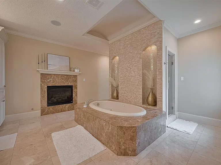 6419 Rodrigo St — Photo 31
