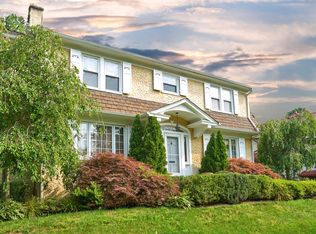 45 Wykagyl Ter, New Rochelle, NY 10804