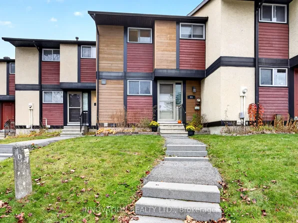 93 McClintock Way #47, Ottawa, ON K2L 2A5