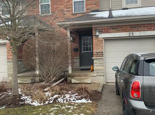 124 Gosling Gdns, Guelph, ON N1G 5K6