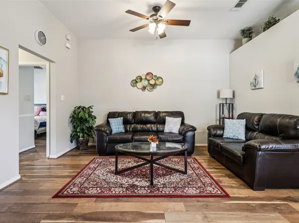 1603 Myrtle Dr, Little Elm, TX 75068