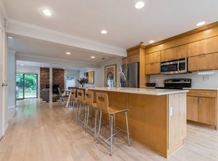 50 Hubbard Ln UNIT 60, Southampton, NY 11968