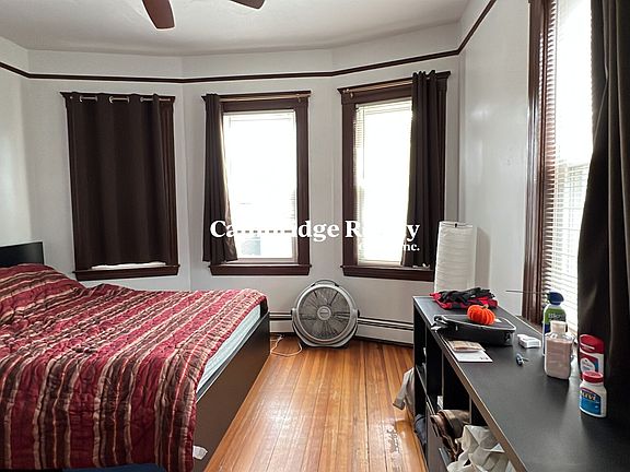 4th image of 117 Columbia St #2