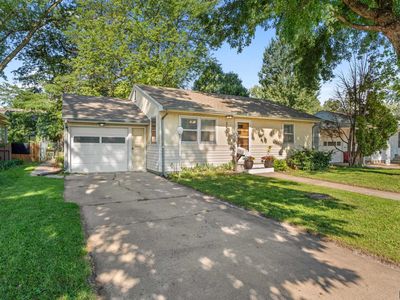 2417 S Lake Ave, Sioux Falls, SD, 57105