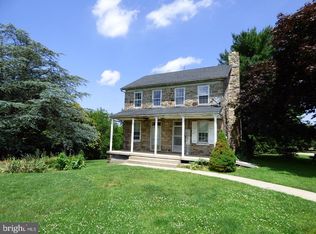 50 Polaris Dr, Mount Wolf, PA 17347
