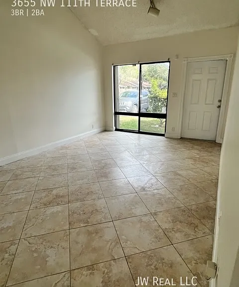 3655 NW 111th Ter — Photo 2