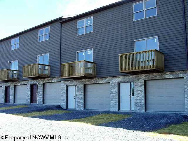 1st image of 6 Silver Creek Dr