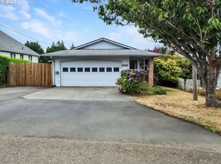 29428 Russell St, Gold Beach, OR 97444