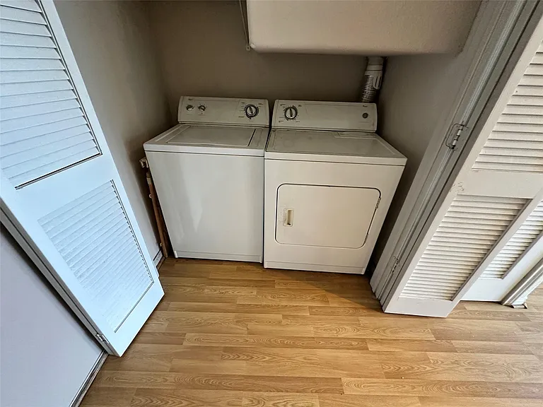 1441 East St #315 — Photo 6