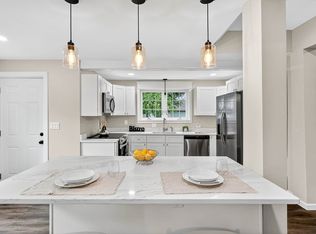 19 Westford Ave, Springfield, MA 01109