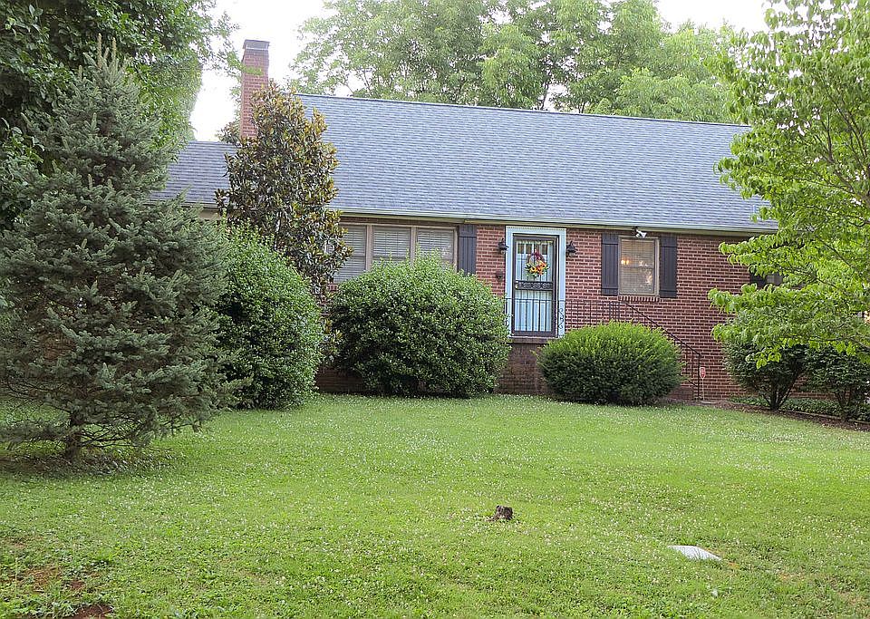 1st image of 1321 Fair Dr