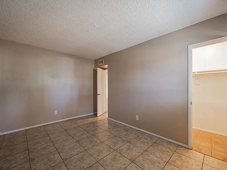 720 S Dobson Rd #10 — Photo 17
