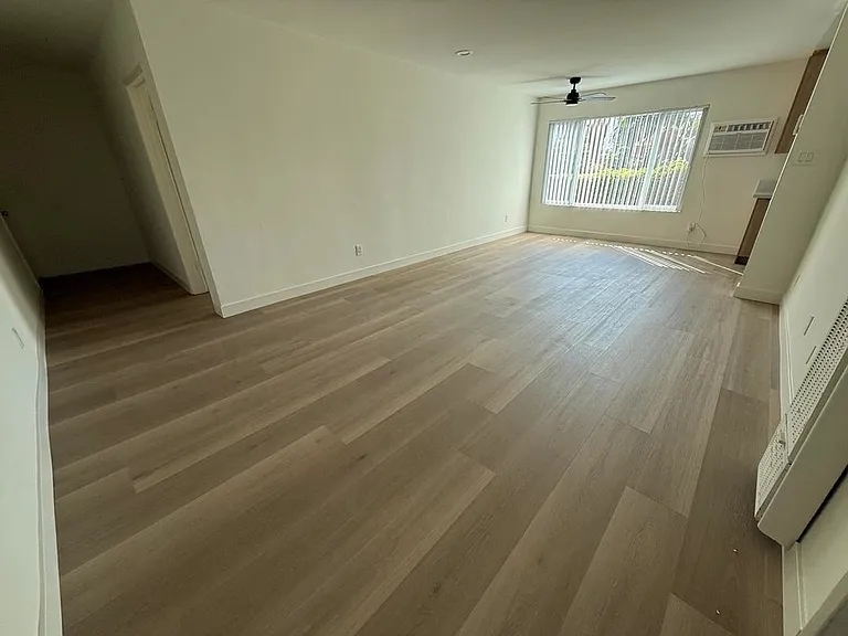 4524 S Slauson Ave #8 — Photo 5