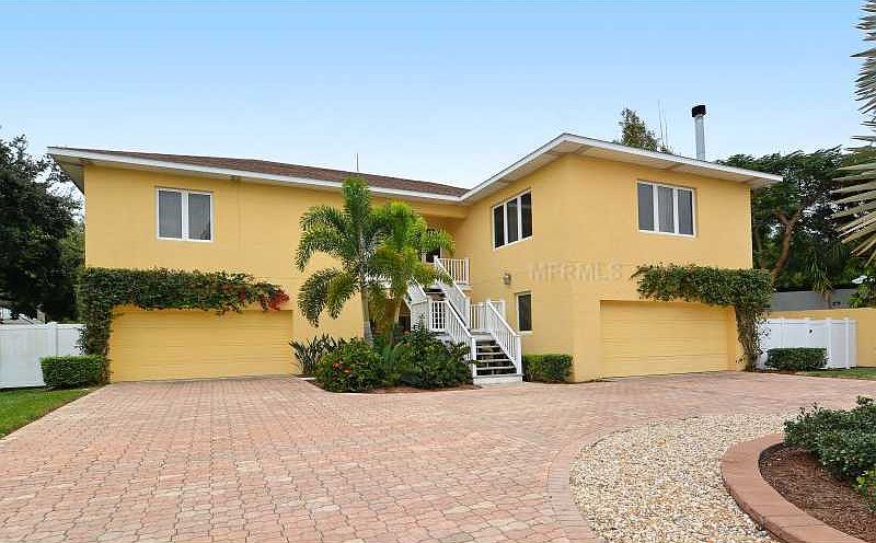 1st image of 418 Island Cir