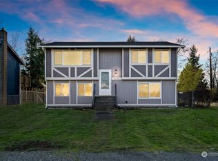 515 Van Trump Ave NW, Yelm, WA