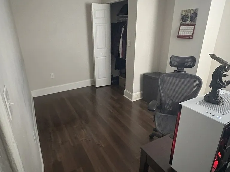 2134 Manton St — Photo 11