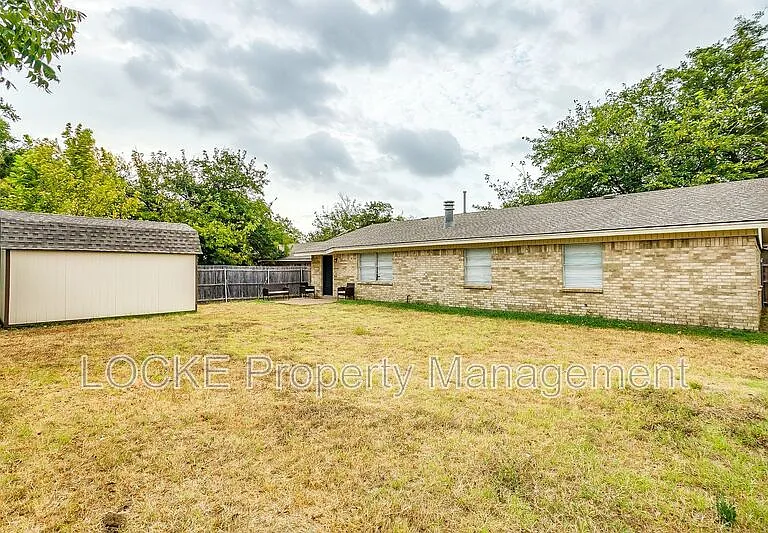 512 Stallion Ln — Photo 18