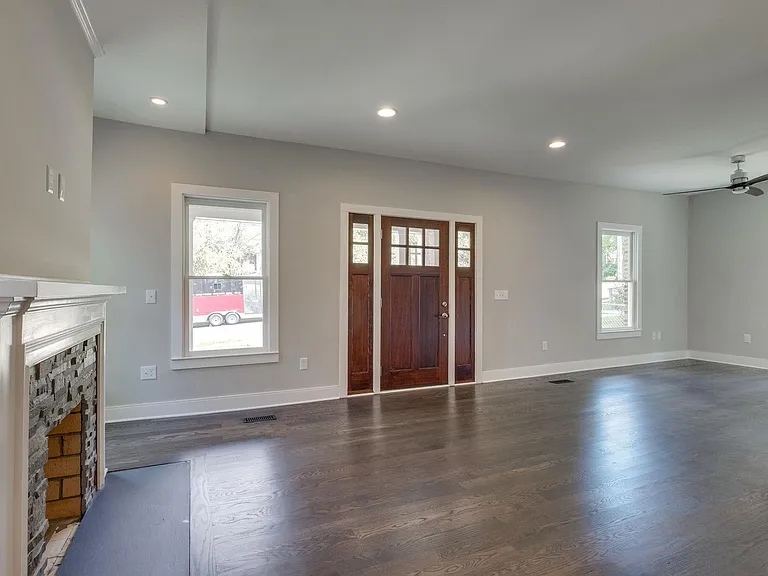 1509 Ashwood Ave — Photo 6