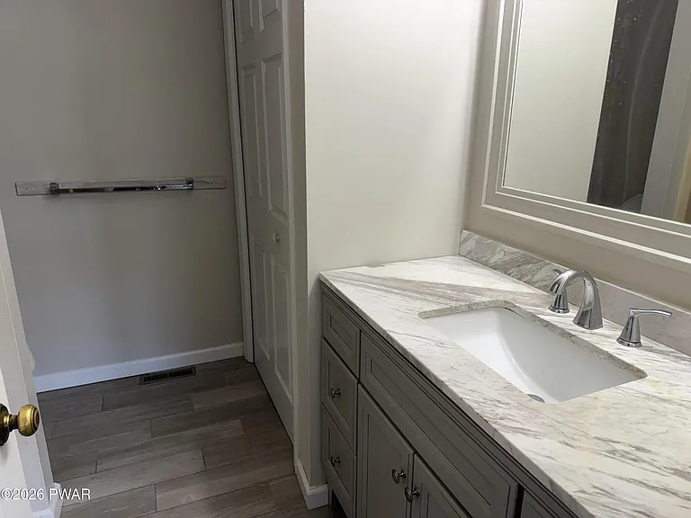 4024 Rivercrest Ct — Photo 13