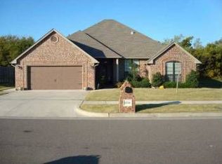 11741 Cherry Point Ln, Yukon, OK 73099