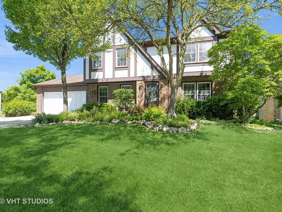 1st image of 732 W Peregrine Dr