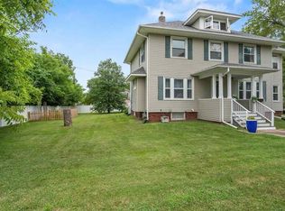 606 Memorial Dr SE, Cedar Rapids, IA 52403