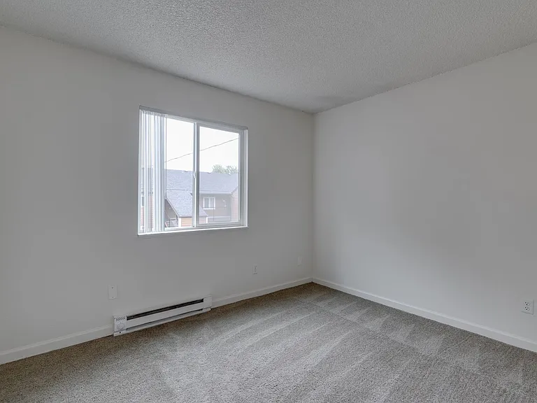 Executive 1801 — Photo 25
