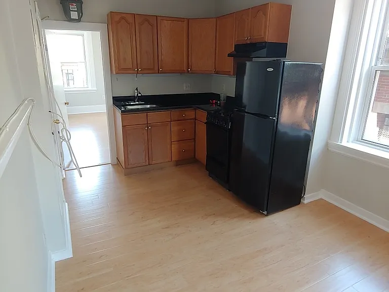 70 Joy St #13 — Photo 5