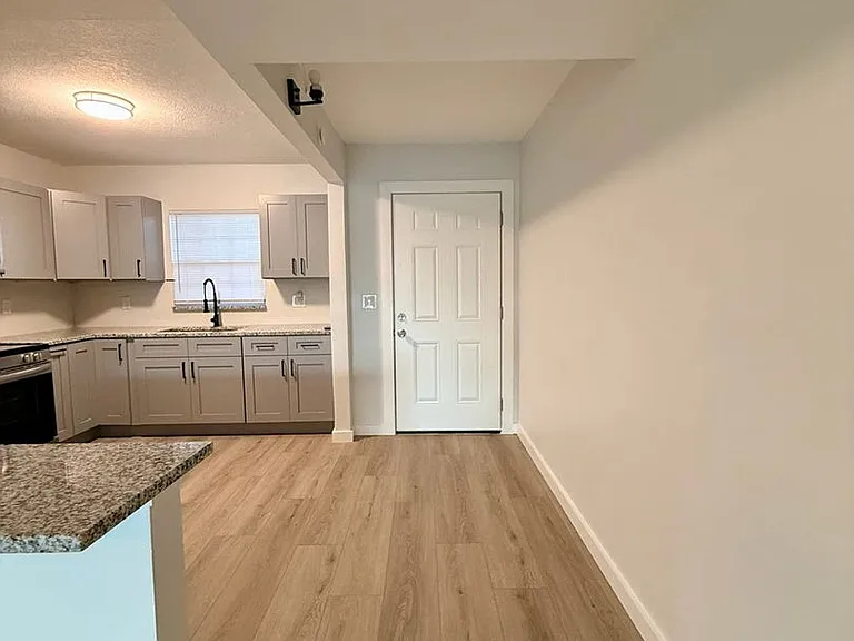 14417 Americana Cir #204 — Photo 12