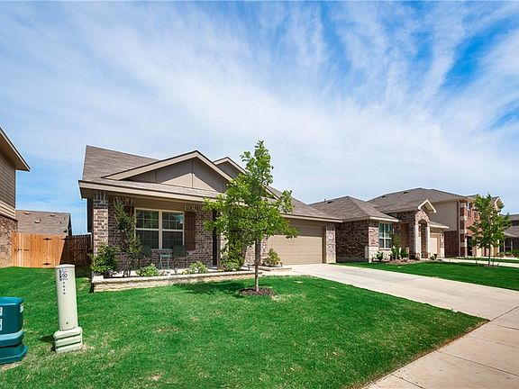 2nd image of 7616 Lake Vista Way