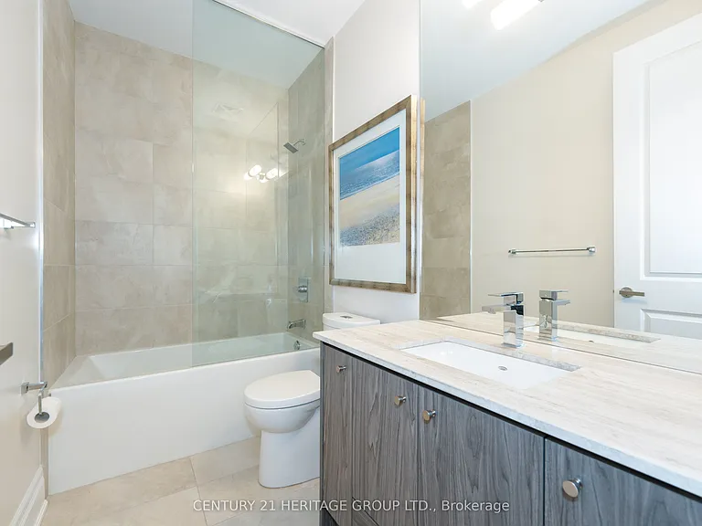 9075 Jane St #Penthouse 02 — Photo 10