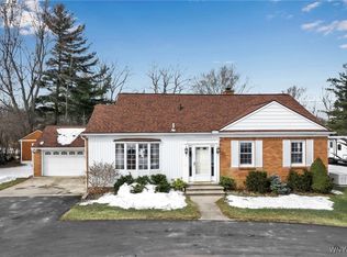 148 Hopkins Rd, Williamsville, NY 14221