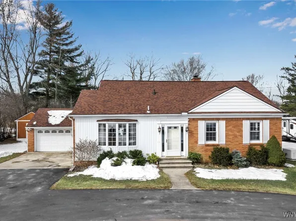 148 Hopkins Rd, Williamsville, NY 14221