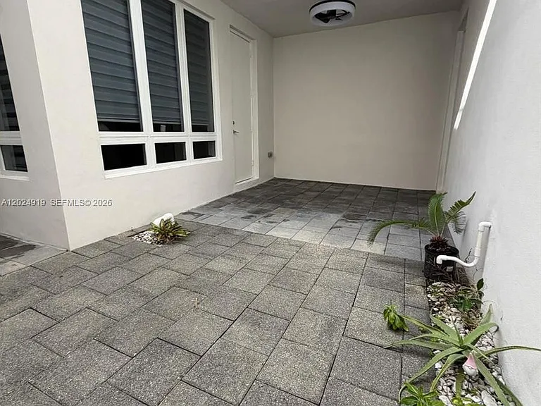 6311 NW 103rd Psge — Photo 25