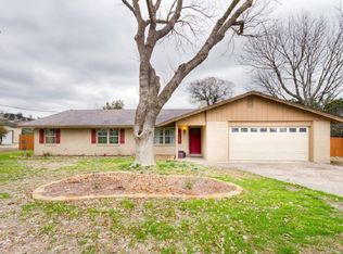 282 Deer Park Ln, Kerrville, TX 78028