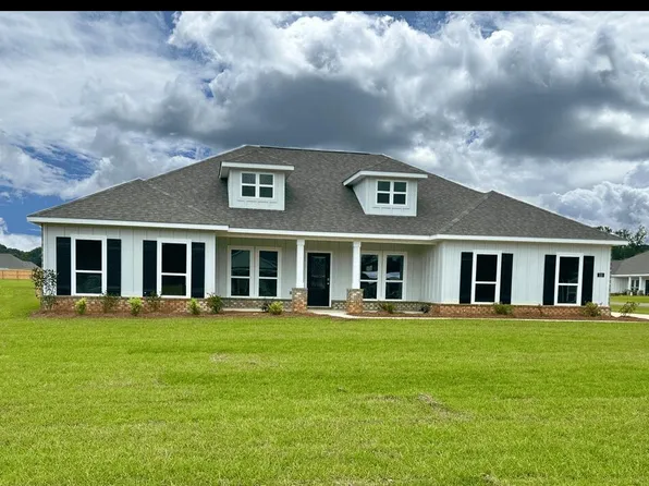 115 Firefly Dr, Lucedale, MS 39452