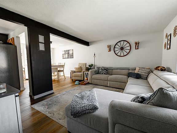 3rd image of 3917 Station Rd