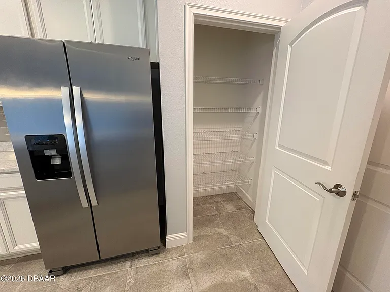 5644 Estero Loop — Photo 8