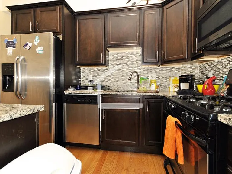 11 Sparhawk St #11 — Photo 3