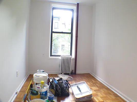 Rented by Glasser Realty LLC | media 10