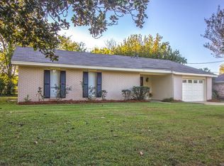 2034 Cottingham Dr, Montgomery, AL 36106