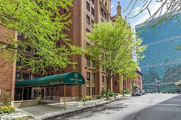 Sold by Corcoran | media 33